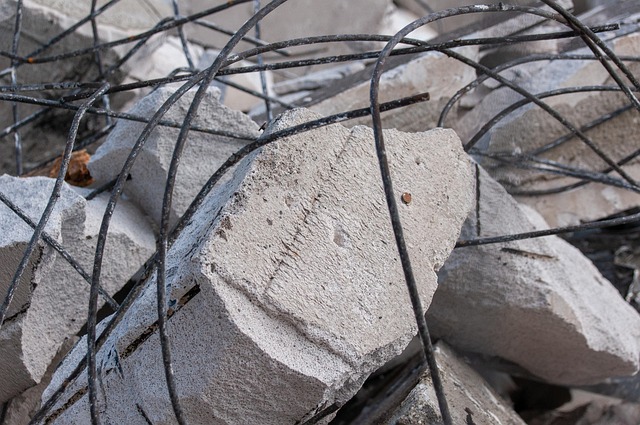 Jakie materiały po rozbiórce budynku trafiają do recyklingu?